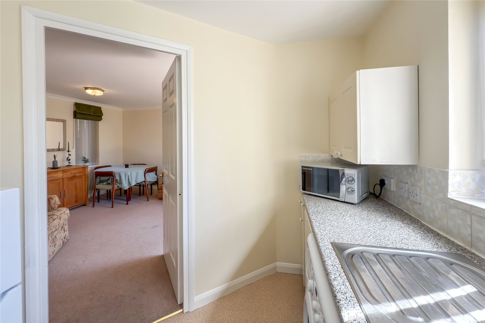 1 bed ground floor flat for sale in Albeny Gate, Belmont Hill, St. Albans, Hertfordshire, AL1  - Property Image 14