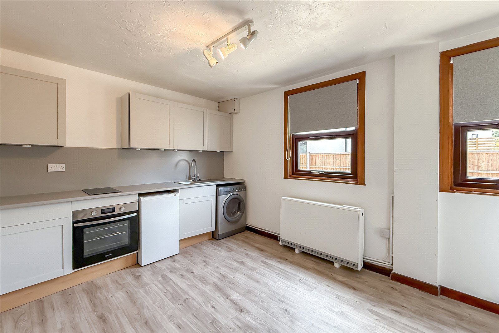 1 bed apartment for sale in Sandridge Road, St. Albans, Hertfordshire, AL1 - Property Image 2