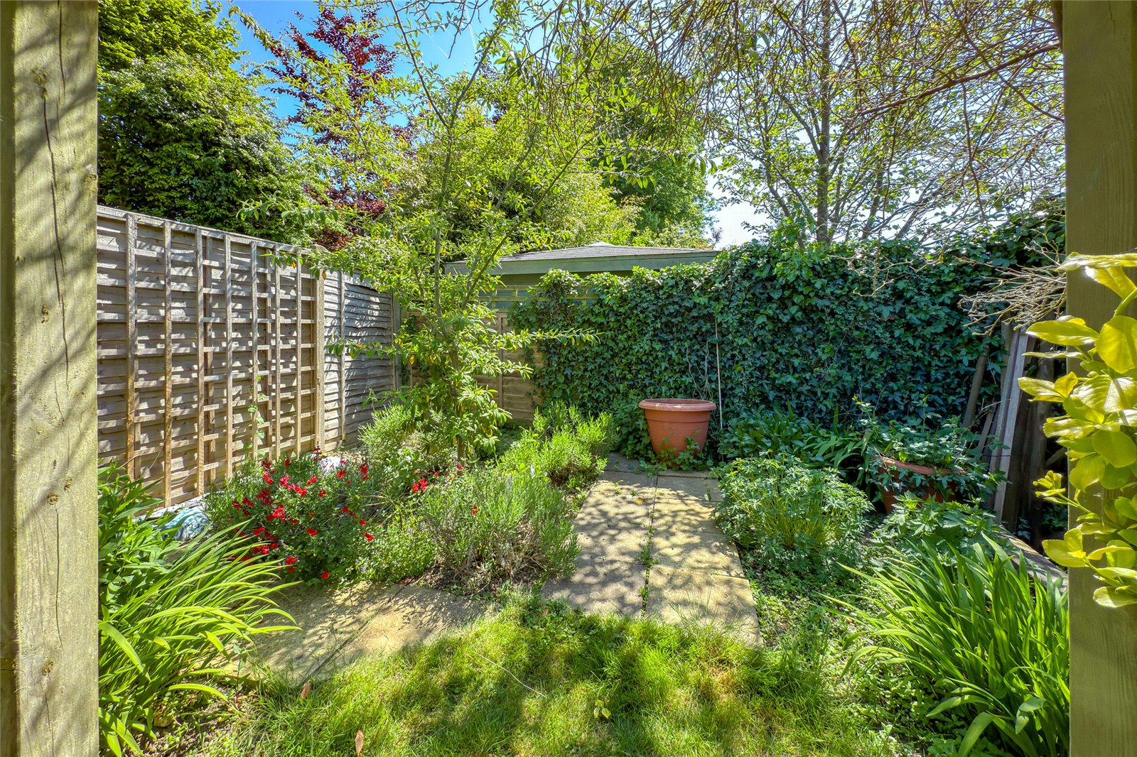 5 bed link detached house for sale in Meadowcroft, St. Albans, Hertfordshire, AL1  - Property Image 12