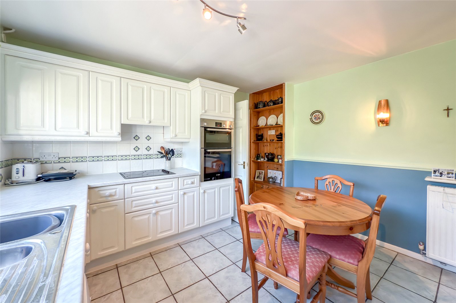 5 bed link detached house for sale in Meadowcroft, St. Albans, Hertfordshire, AL1  - Property Image 21