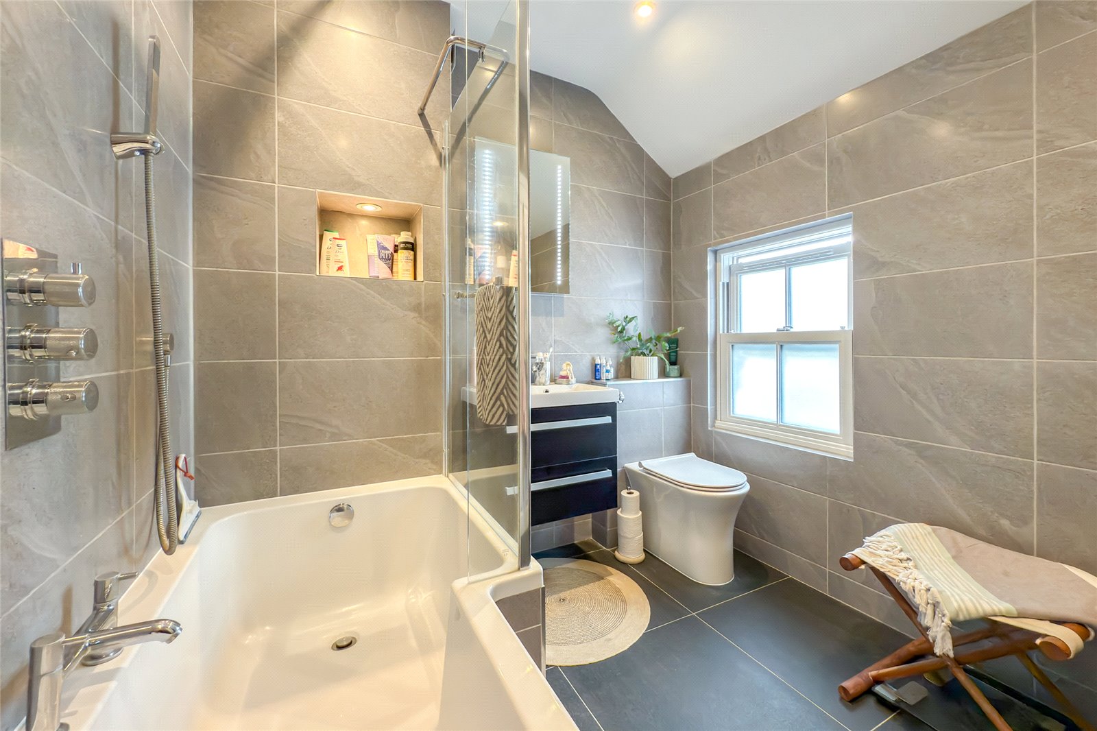 2 bed terraced house for sale in Arthur Road, St. Albans, Hertfordshire, AL1  - Property Image 8