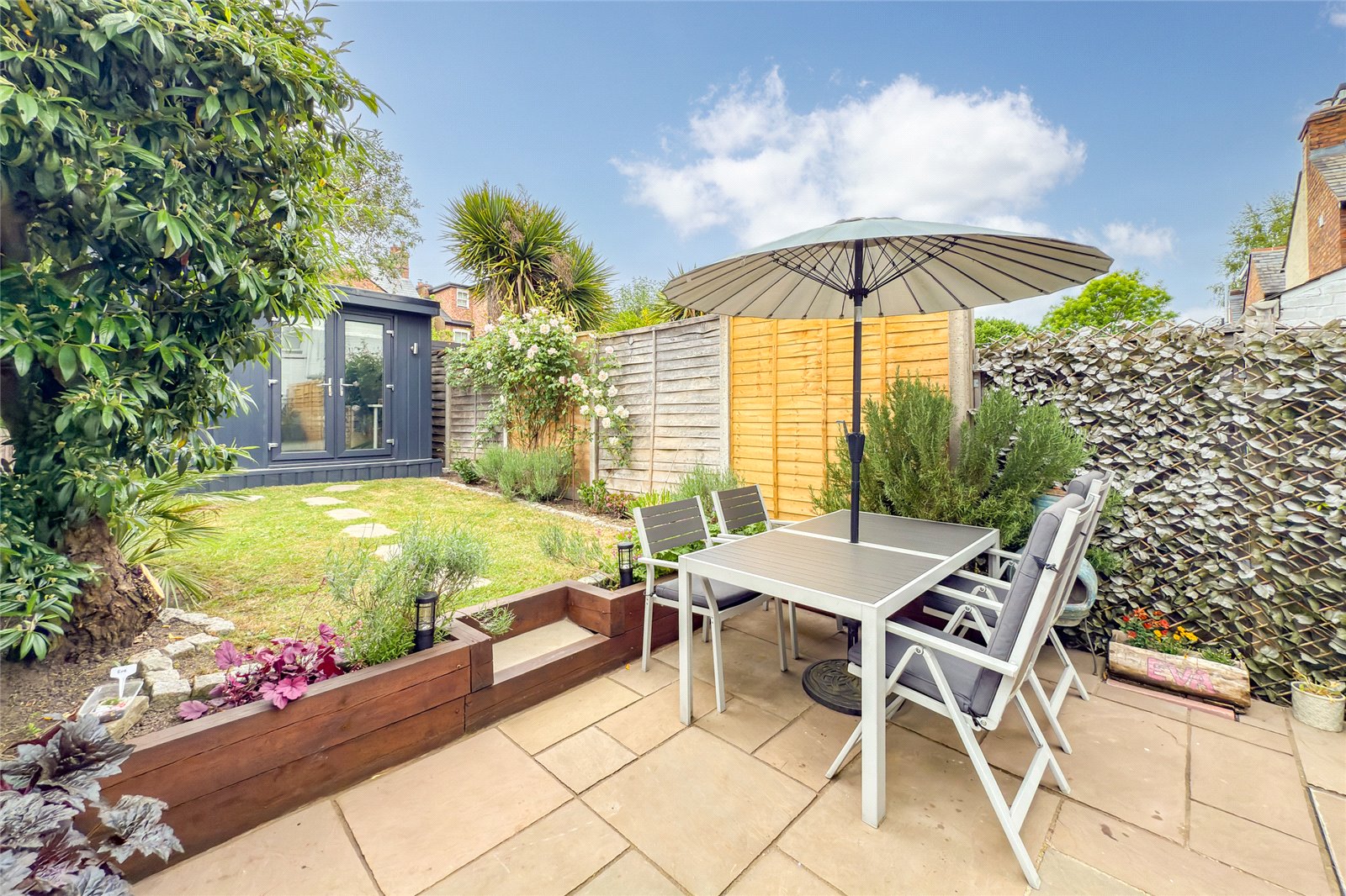 2 bed terraced house for sale in Arthur Road, St. Albans, Hertfordshire, AL1  - Property Image 9