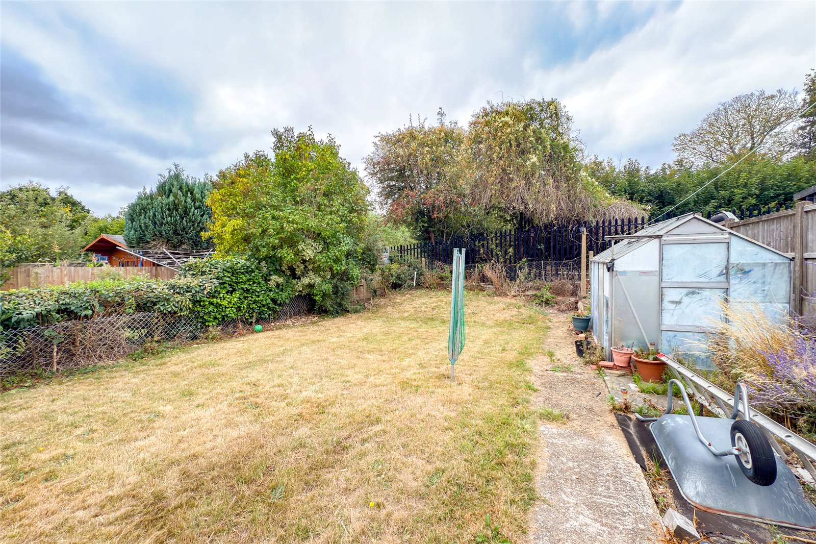 3 bed semi-detached house for sale in Gorham Drive, St. Albans, Hertfordshire, AL1 - Property Image 13
