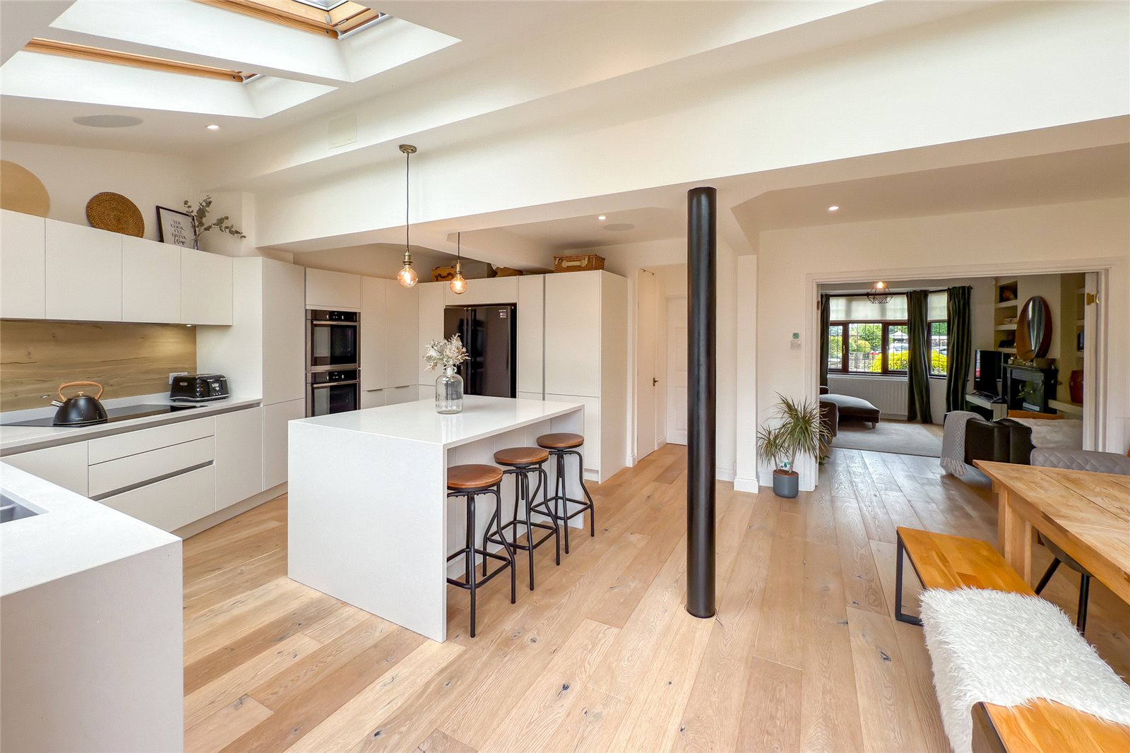 4 bed semi-detached house for sale in Linden Crescent, St. Albans, Hertfordshire, AL1  - Property Image 5