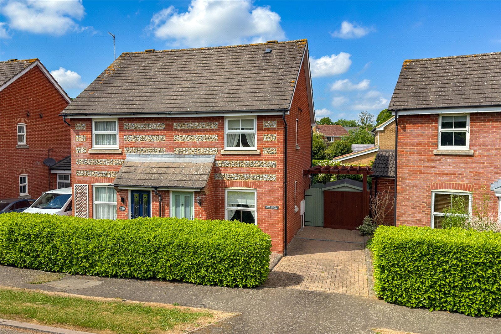 2 bed semi-detached house for sale in Puddingstone Drive, St. Albans, Hertfordshire, AL4  - Property Image 2