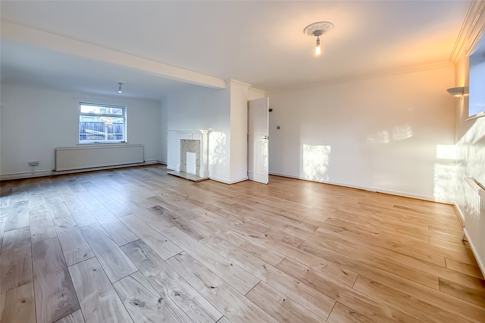 3 bed detached house for sale in Linden Crescent, St. Albans, Hertfordshire, AL1  - Property Image 4