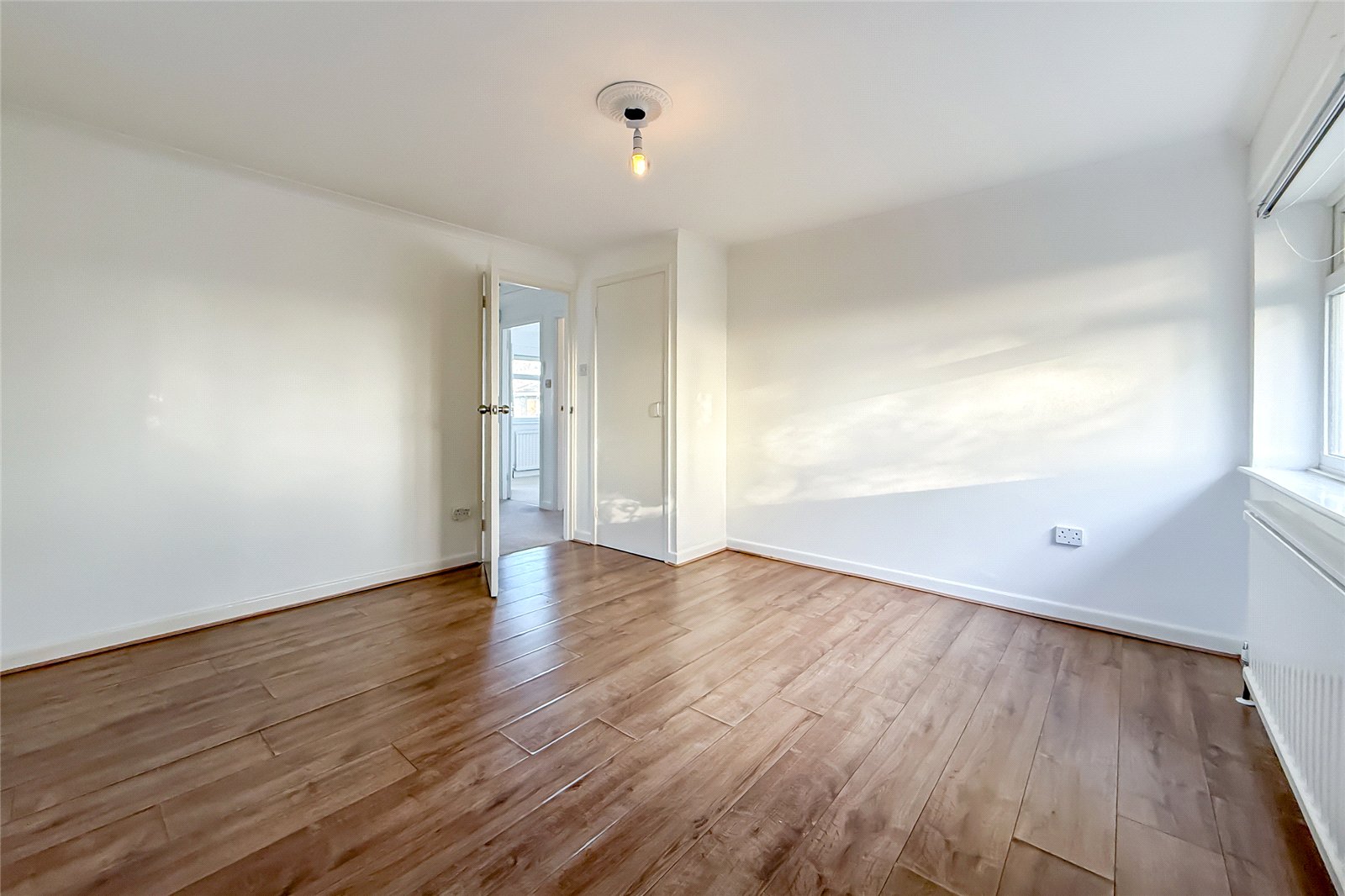 3 bed detached house for sale in Linden Crescent, St. Albans, Hertfordshire, AL1  - Property Image 18