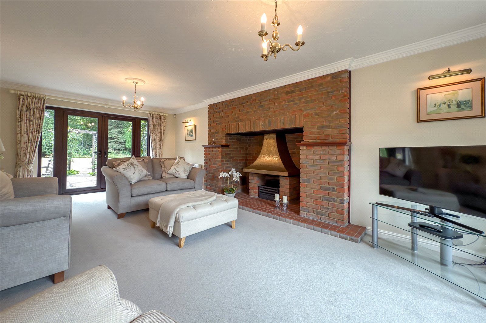 4 bed detached house for sale in Anvil Place, Watford Road, St. Albans, Hertfordshire, AL2  - Property Image 3