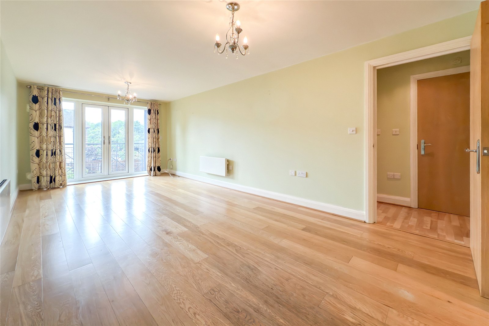 1 bed apartment for sale in Old Watford Road, Bricket Wood, St. Albans, Hertfordshire, AL2 - Property Image 4