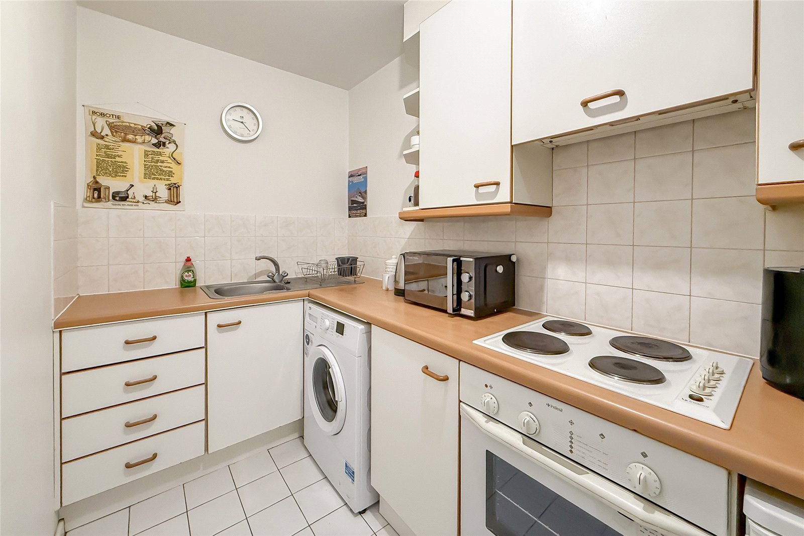 1 bed apartment for sale in Windsor Court, Park View Close, St. Albans, Hertfordshire, AL1 - Property Image 12