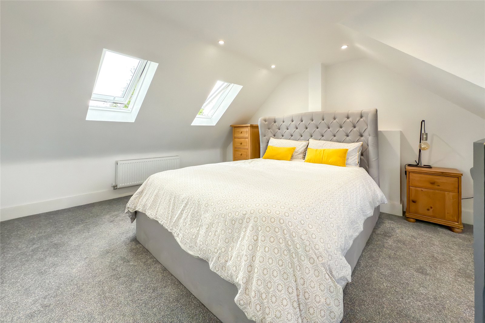4 bed end of terrace house for sale in Chiswell Green Lane, Chiswell Green, St. Albans, Hertfordshire, AL2 - Property Image 6