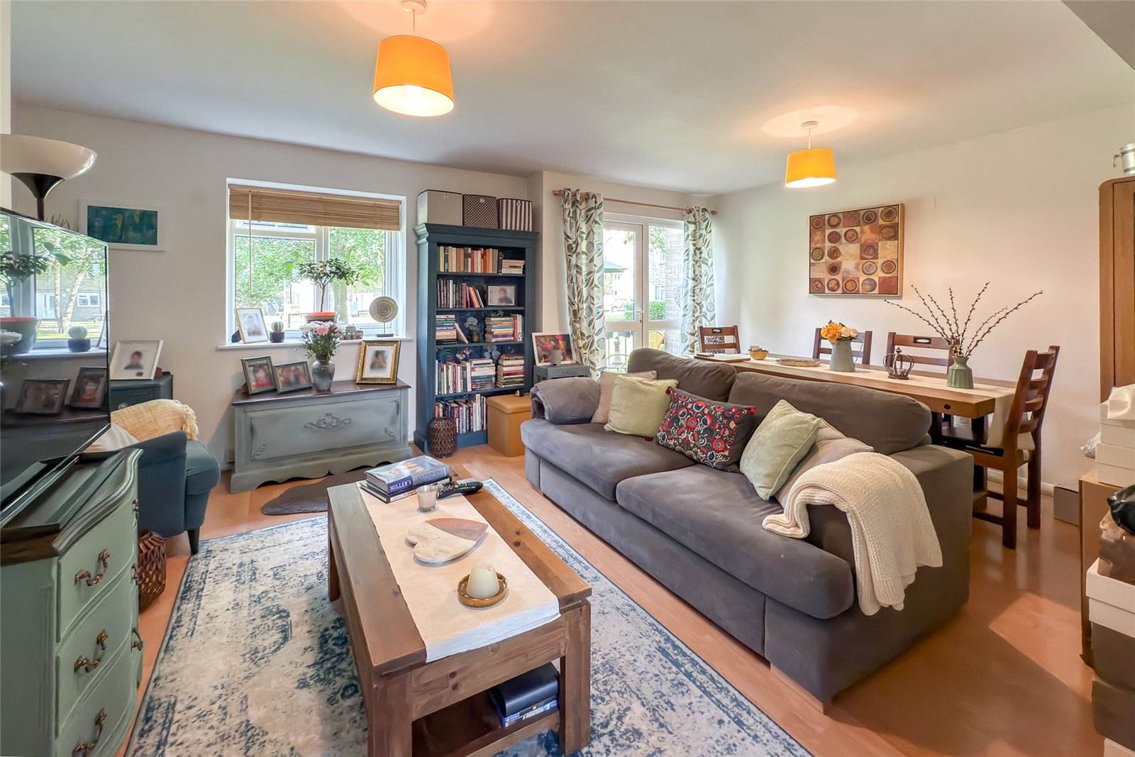2 bed ground floor flat to rent in Hughenden Road, St. Albans, Hertfordshire, AL4  - Property Image 2