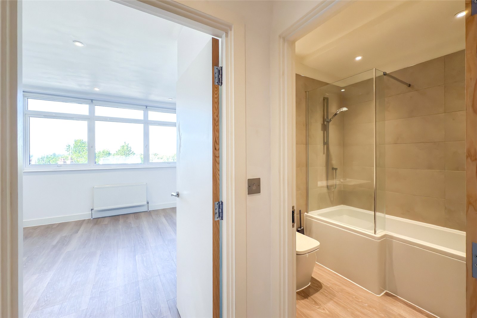 1 bed apartment to rent in Ridgmont Plaza, 36 Ridgmont Road, St. Albans, Hertfordshire, AL1 - Property Image 2
