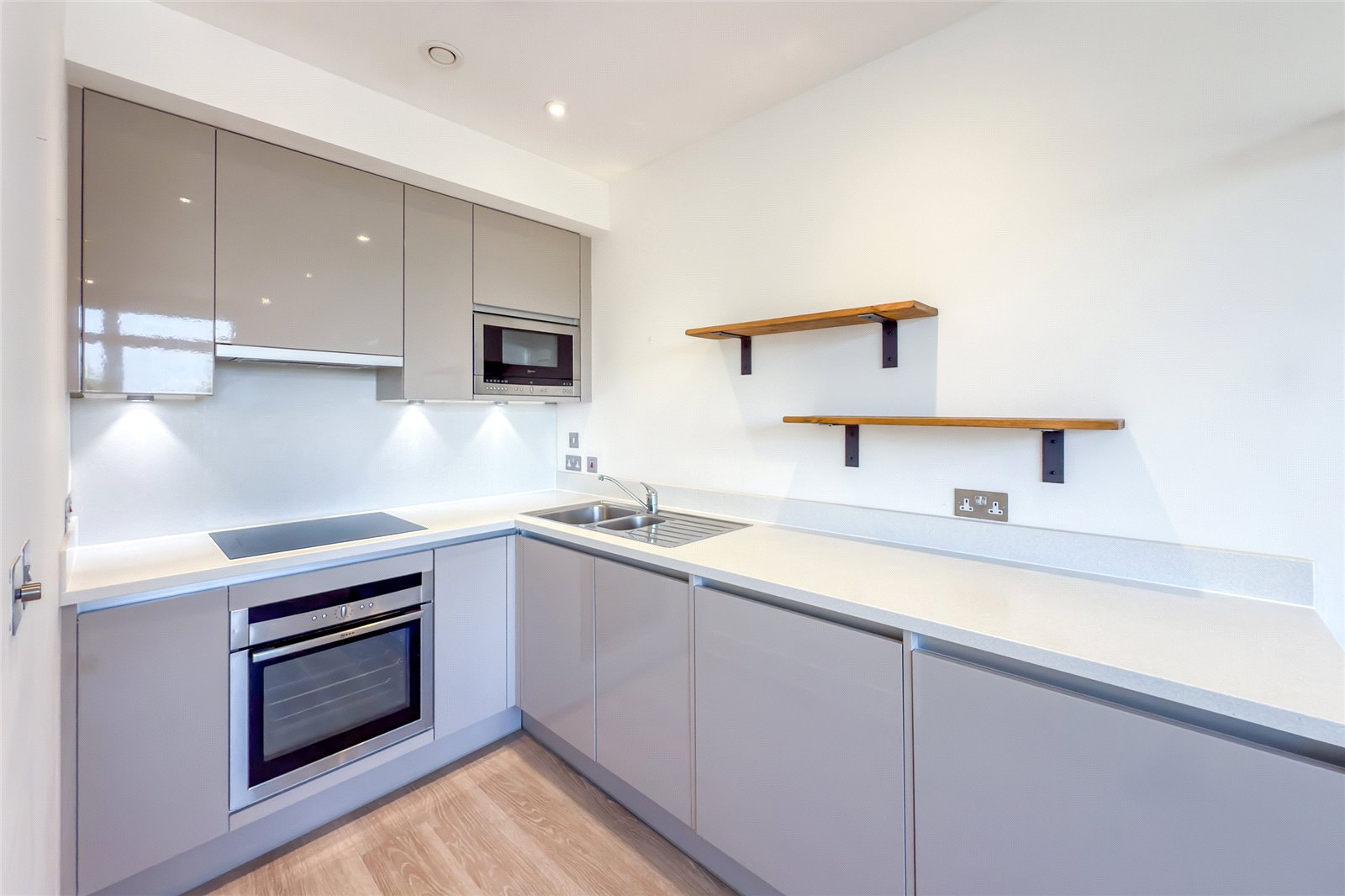 1 bed apartment to rent in Ridgmont Plaza, 36 Ridgmont Road, St. Albans, Hertfordshire, AL1 - Property Image 6