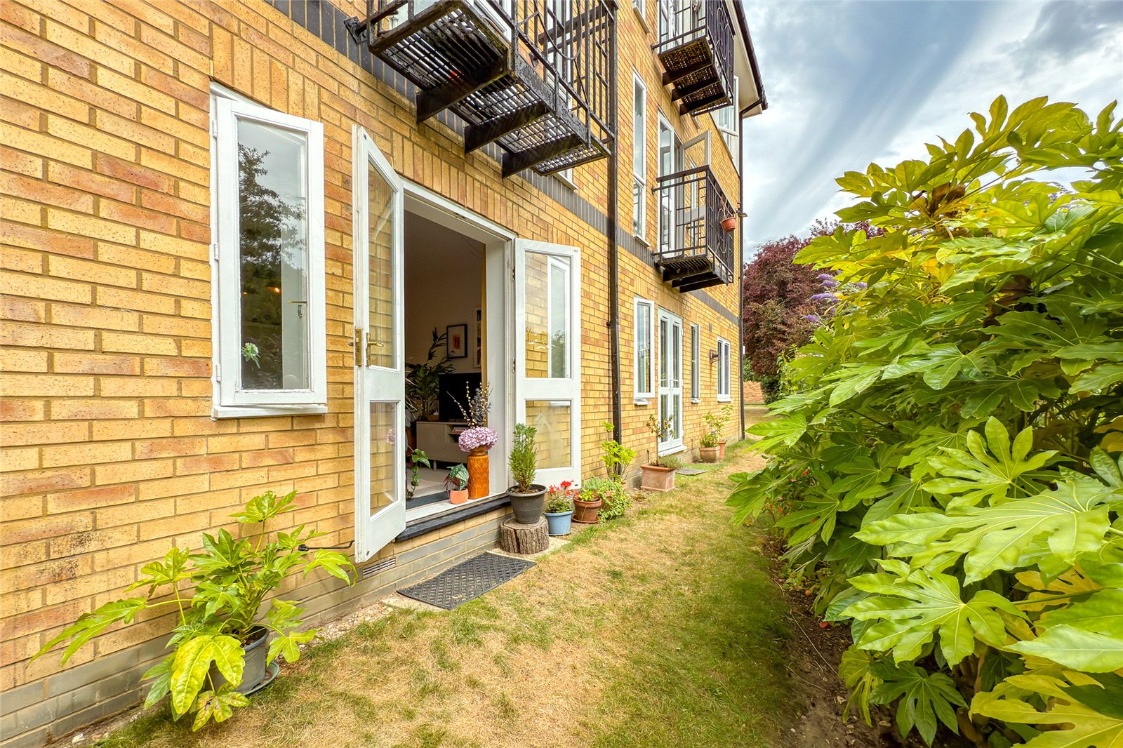 1 bed ground floor flat for sale in Syon Court, Park View Close, St. Albans, Hertfordshire, AL1  - Property Image 10