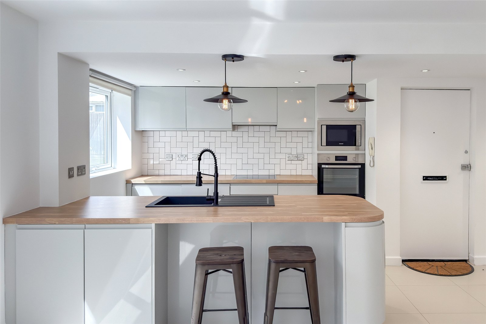 1 bed ground floor flat for sale in Cedar Court, St. Albans, Hertfordshire, AL4  - Property Image 3