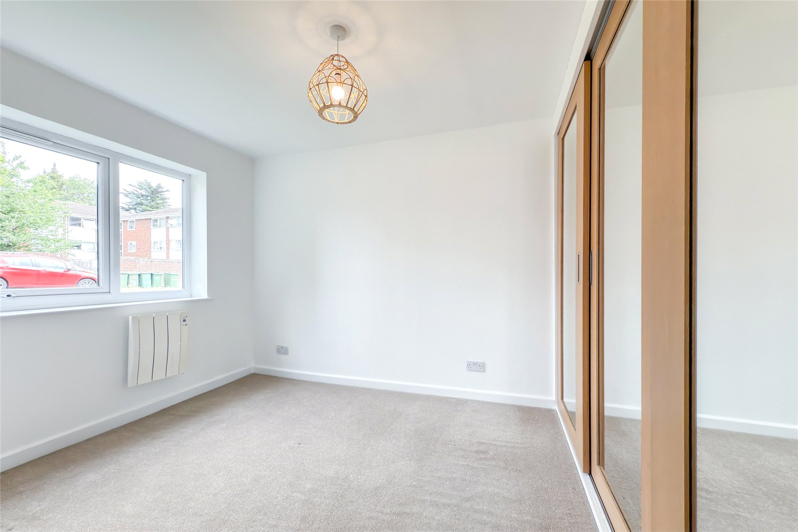 1 bed ground floor flat for sale in Cedar Court, St. Albans, Hertfordshire, AL4  - Property Image 5