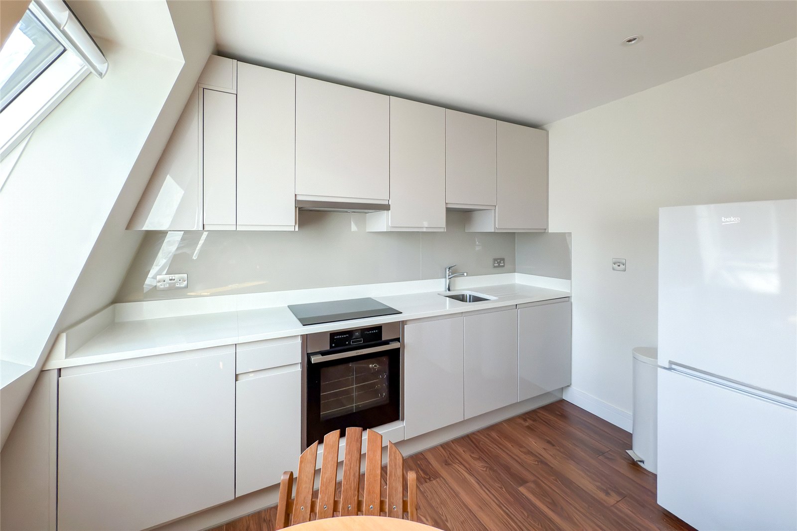 1 bed apartment for sale in Verulam Road, St. Albans, Hertfordshire, AL3 - Property Image 11