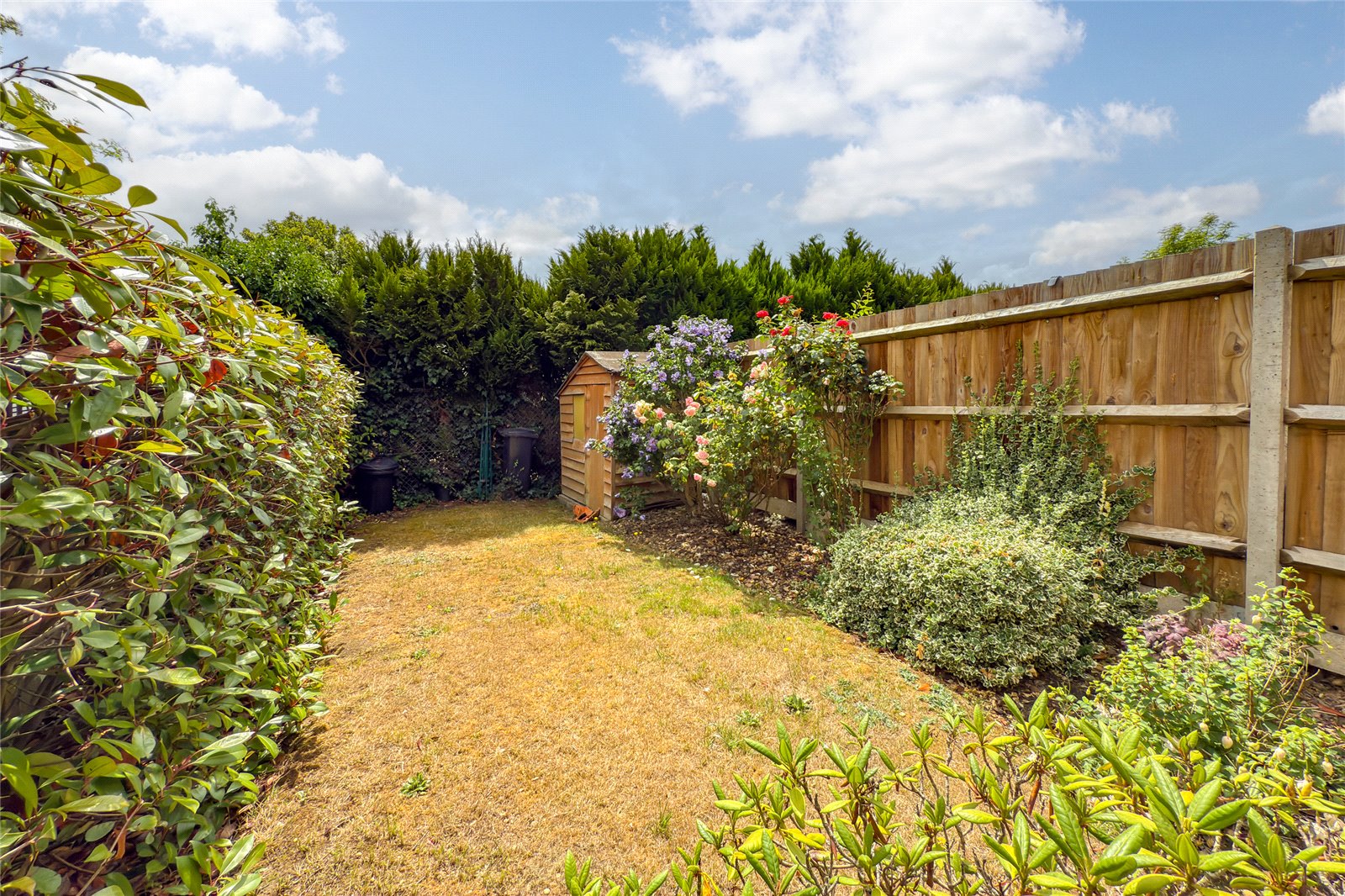 3 bed terraced house for sale in Ashby Gardens, St. Albans, Hertfordshire, AL1  - Property Image 9