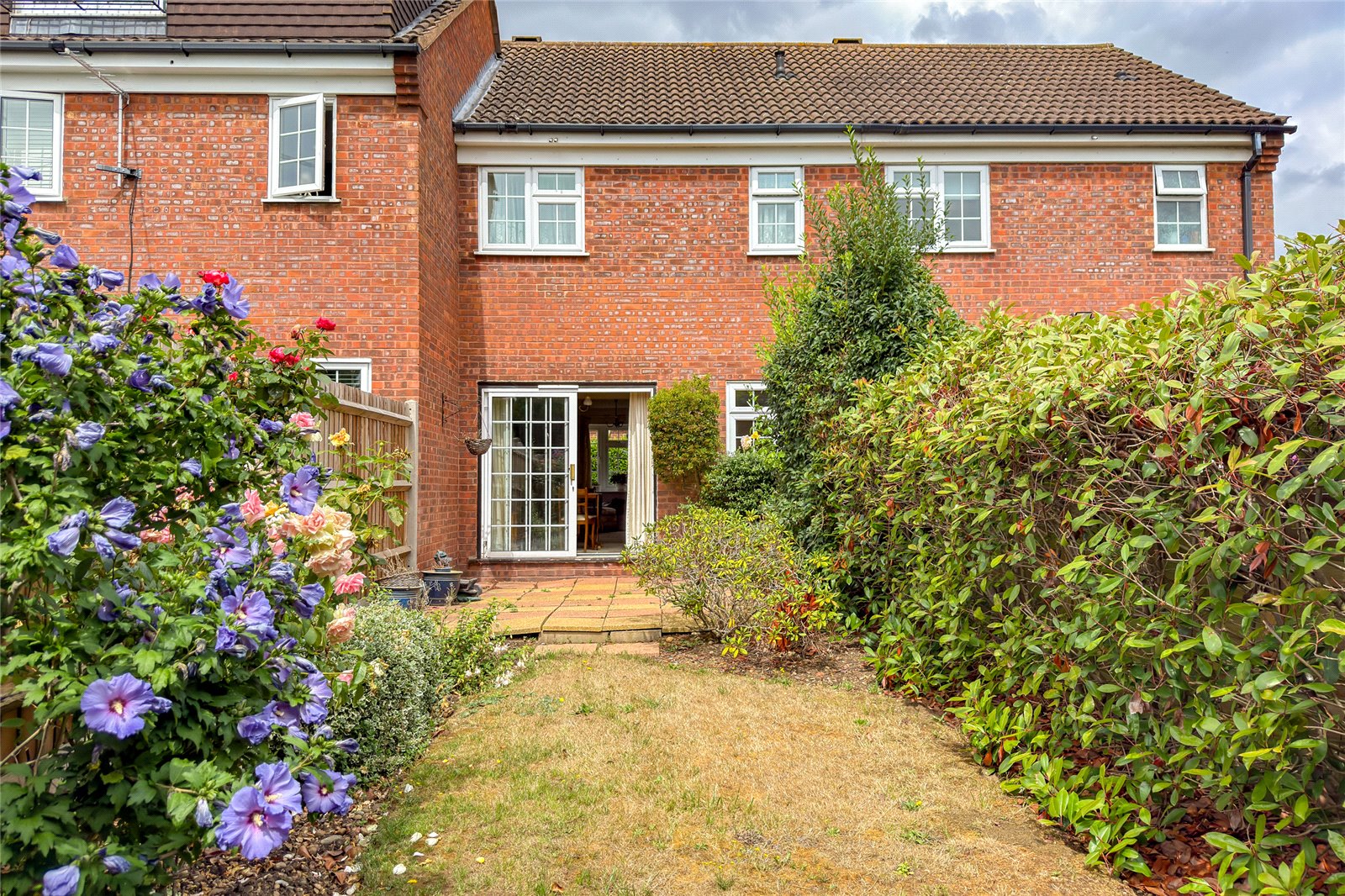 3 bed terraced house for sale in Ashby Gardens, St. Albans, Hertfordshire, AL1  - Property Image 11