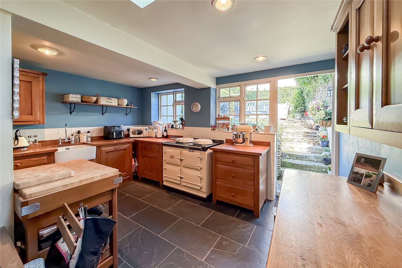 3 bed terraced house for sale in Holywell Hill, St. Albans, Hertfordshire, AL1  - Property Image 16