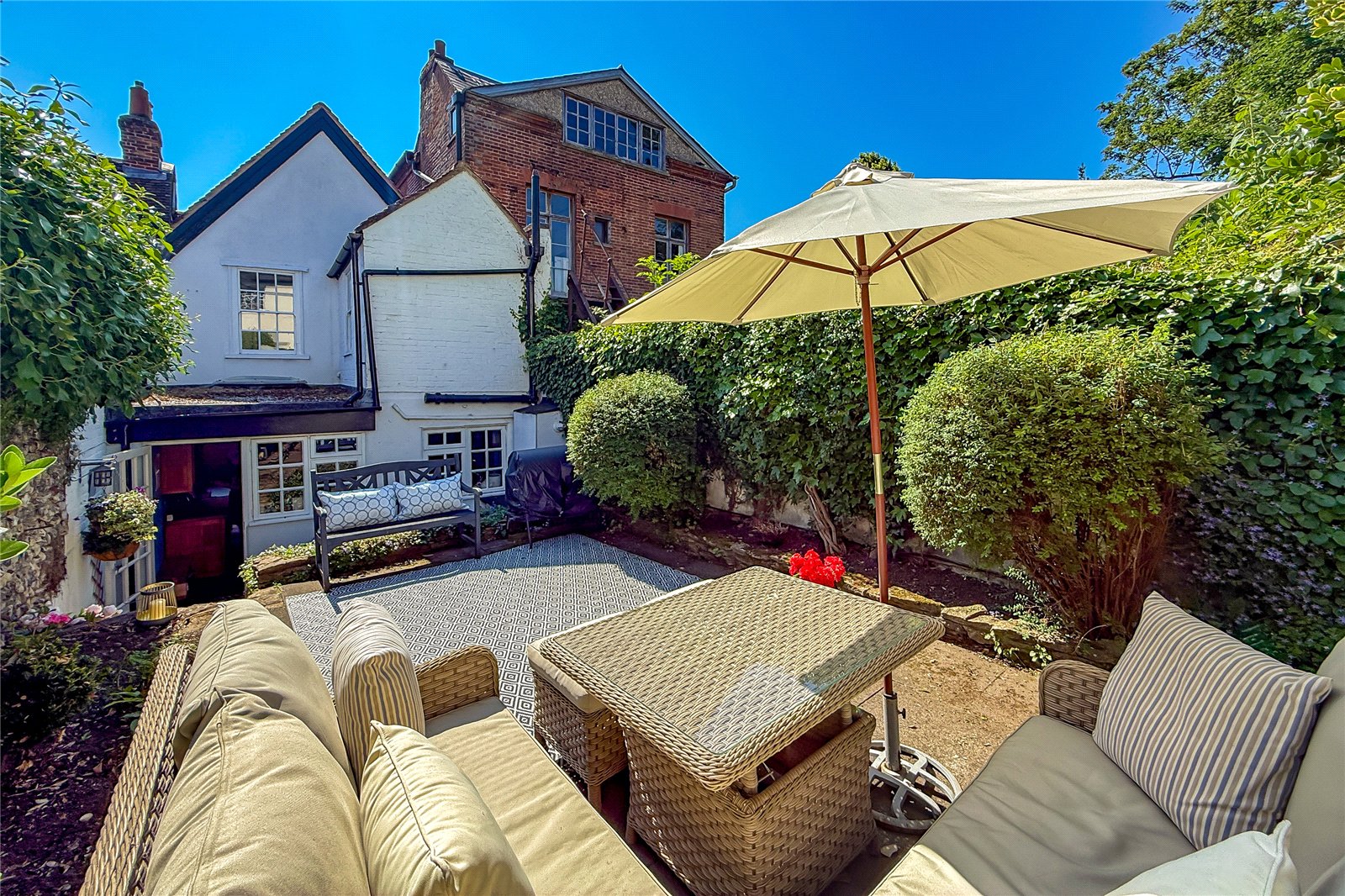 3 bed terraced house for sale in Holywell Hill, St. Albans, Hertfordshire, AL1  - Property Image 27
