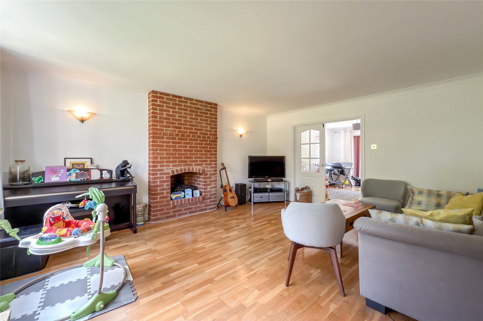 4 bed detached house for sale in Althorp Road, St. Albans, Hertfordshire, AL1  - Property Image 4