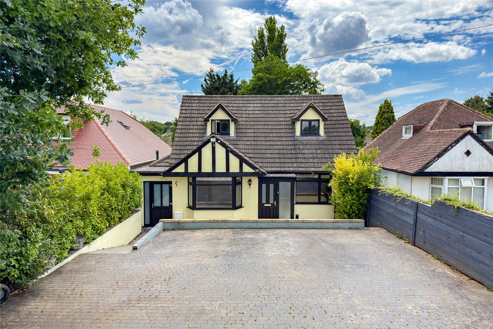 5 bed detached house for sale in Tippendell Lane, Park Street, St. Albans, Hertfordshire, AL2 - Property Image 9