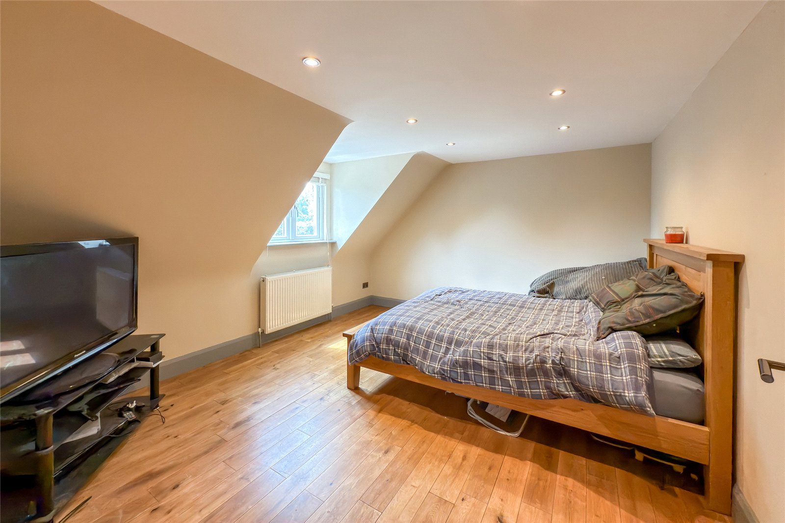5 bed detached house for sale in Tippendell Lane, Park Street, St. Albans, Hertfordshire, AL2 - Property Image 6