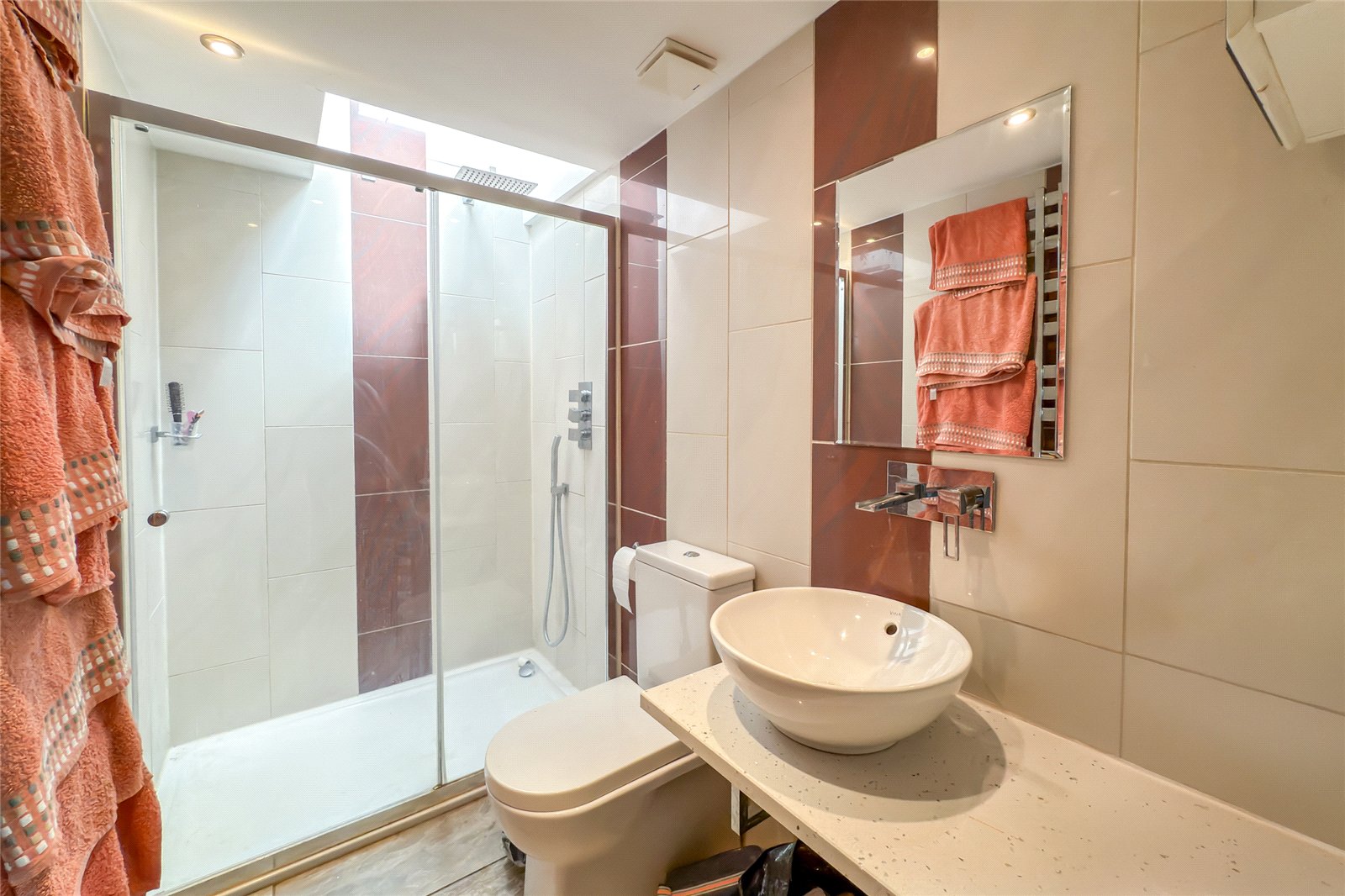 5 bed detached house for sale in Tippendell Lane, Park Street, St. Albans, Hertfordshire, AL2 - Property Image 12
