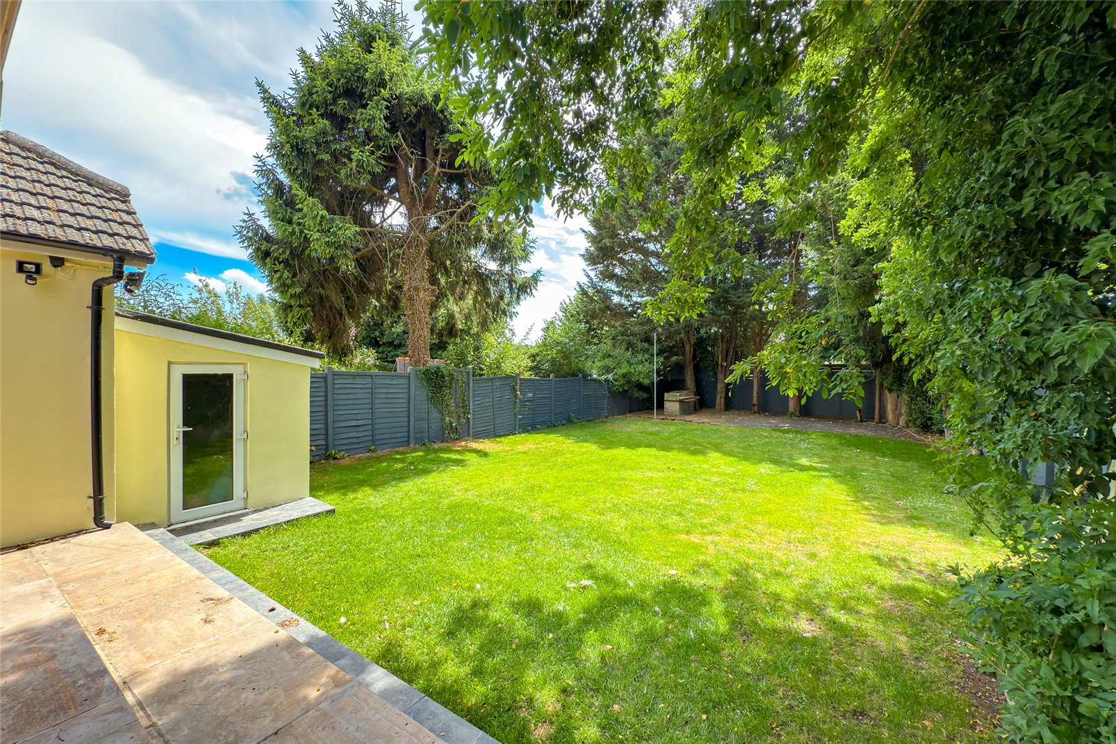 5 bed detached house for sale in Tippendell Lane, Park Street, St. Albans, Hertfordshire, AL2 - Property Image 10