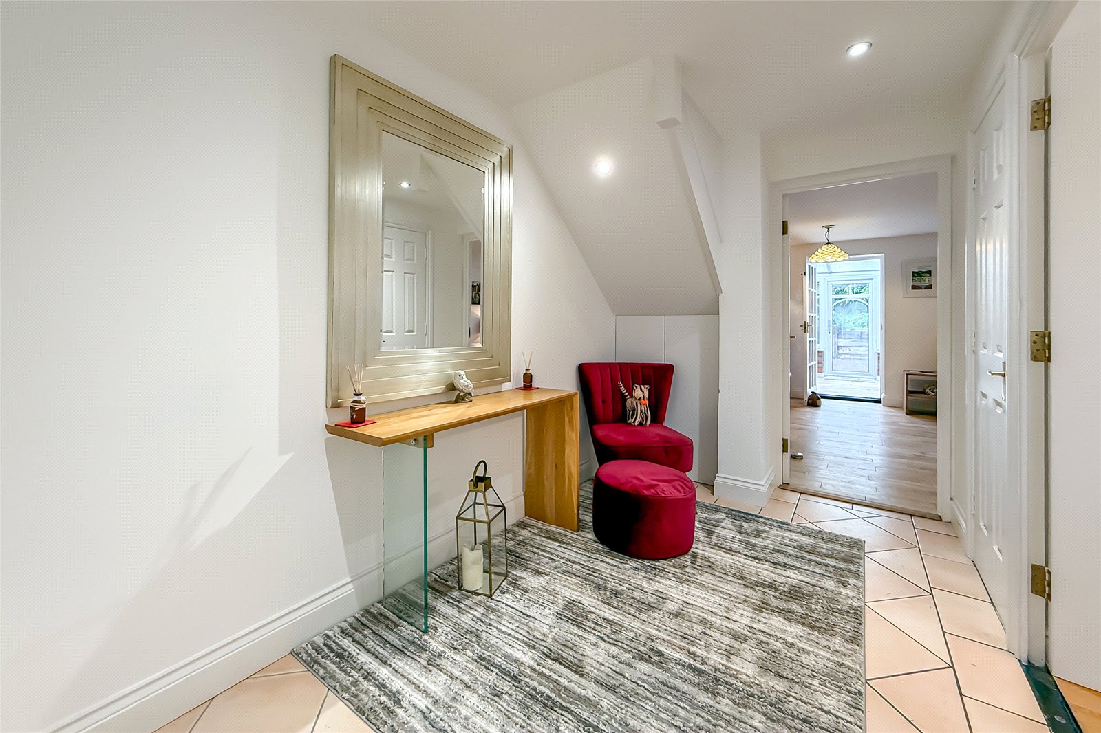 3 bed terraced house for sale in Richard Stagg Close, St. Albans, Hertfordshire, AL1 - Property Image 2