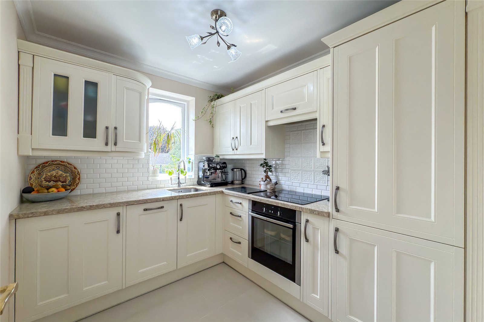 2 bed apartment for sale in Ridgemont House, 29 Ridgmont Road, St. Albans, Hertfordshire, AL1  - Property Image 2