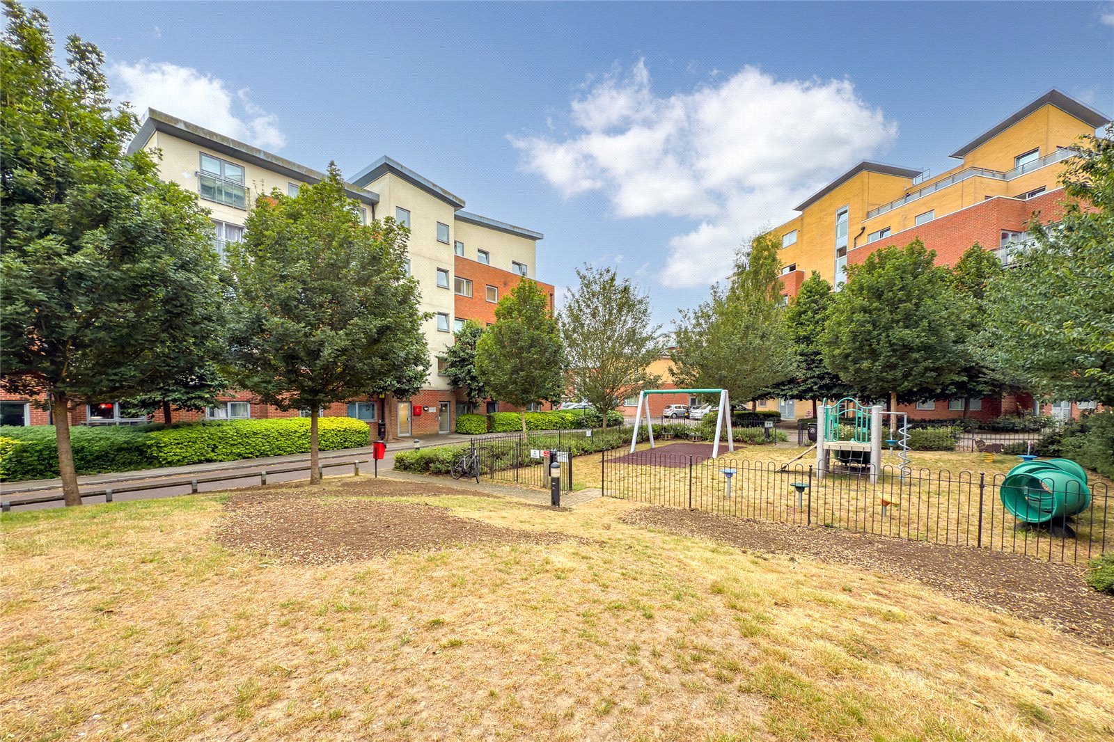 2 bed ground floor flat for sale in Davy House, Charrington Place, St. Albans, Hertfordshire, AL1 - Property Image 10