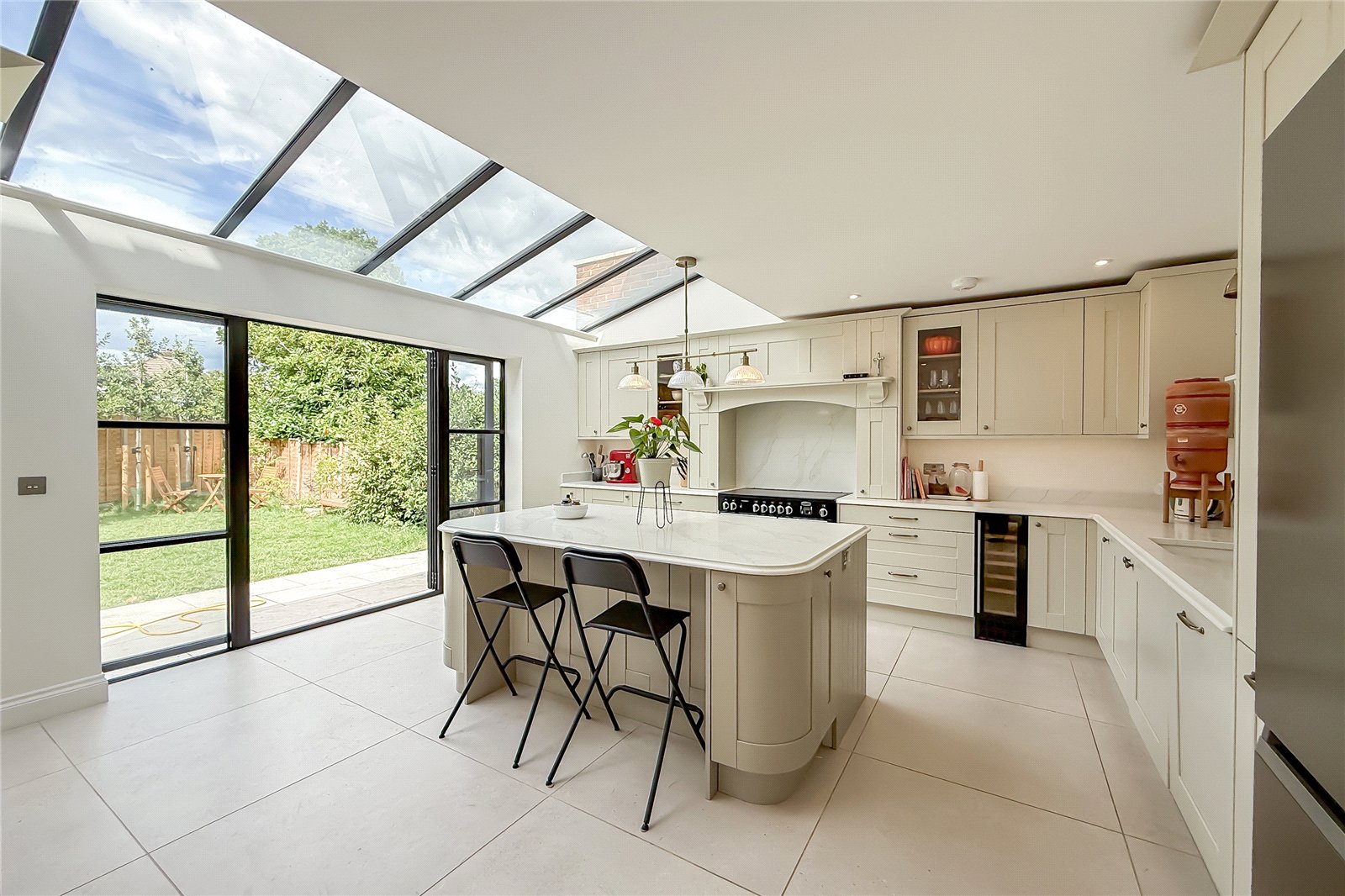 5 bed detached house for sale in Breakspear Avenue, St. Albans, Hertfordshire, AL1 - Property Image 4