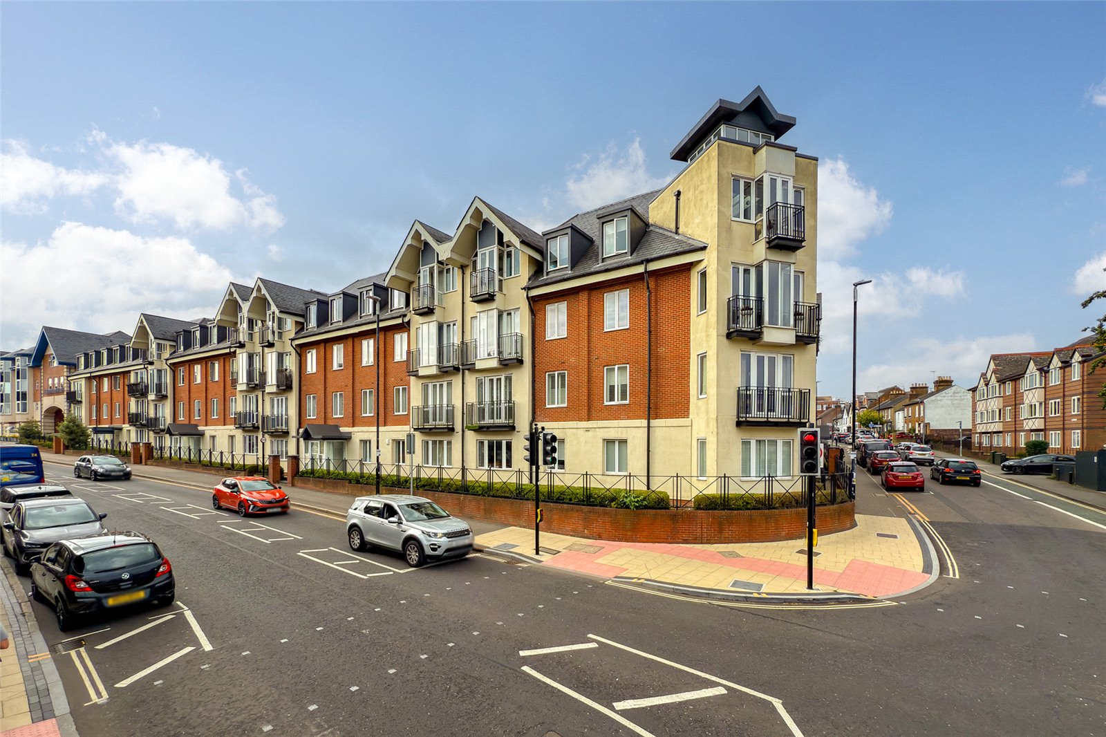 2 bed ground floor flat for sale in Benedictine Place, 25 London Road, St. Albans, Hertfordshire, AL1  - Property Image 9