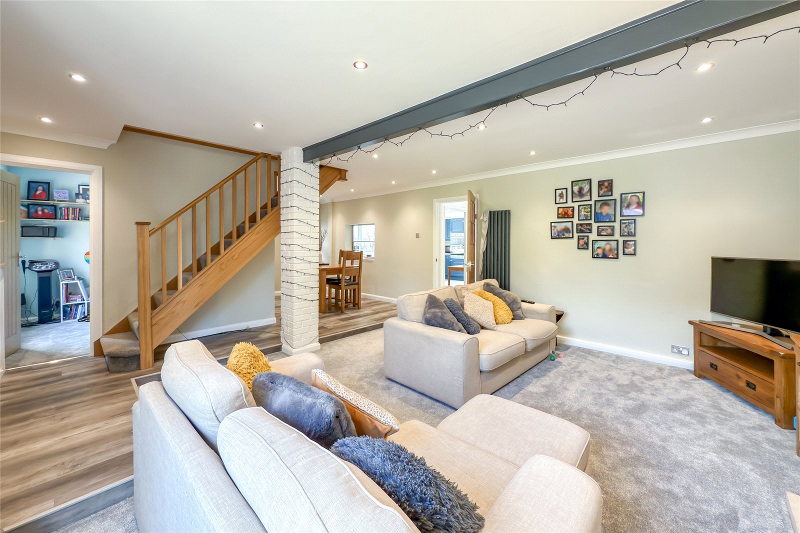 4 bed detached house for sale in Mount Drive, Park Street, St. Albans, Hertfordshire, AL2  - Property Image 5