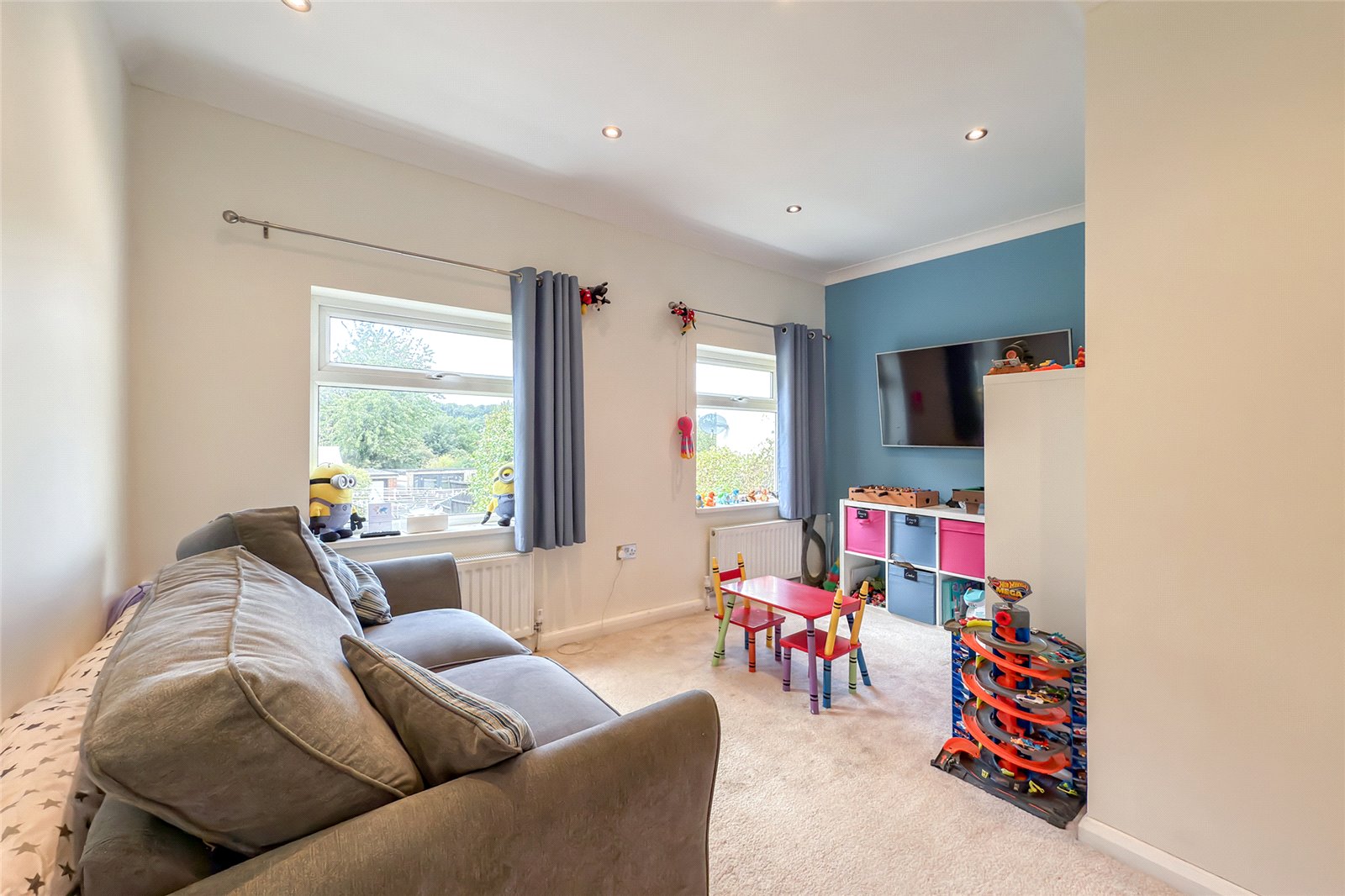 4 bed detached house for sale in Mount Drive, Park Street, St. Albans, Hertfordshire, AL2  - Property Image 16