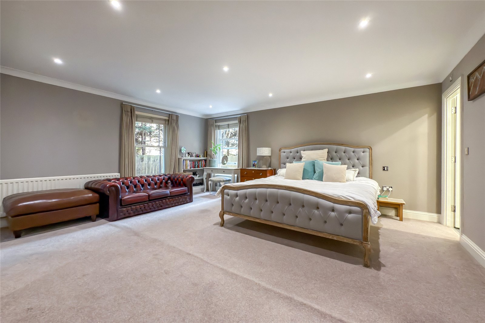 2 bed ground floor flat for sale in Aventine Court, 101 Holywell Hill, St. Albans, Hertfordshire, AL1  - Property Image 18