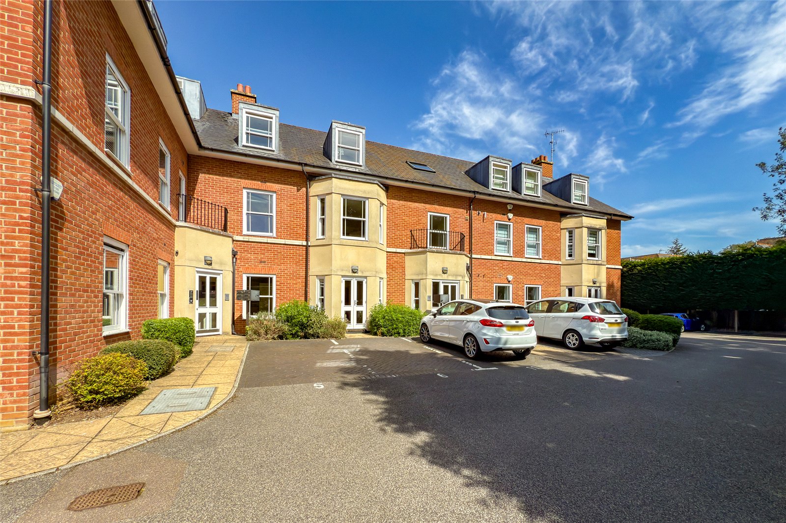 2 bed ground floor flat for sale in Aventine Court, 101 Holywell Hill, St. Albans, Hertfordshire, AL1  - Property Image 8