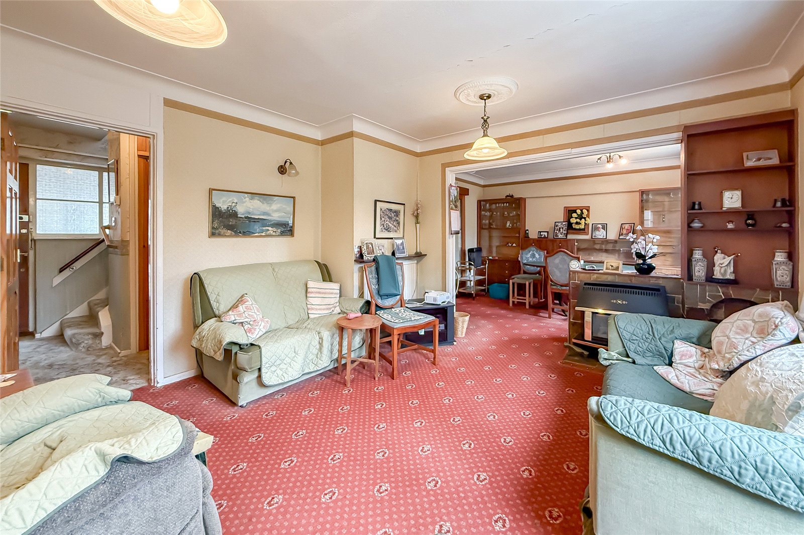 3 bed link detached house for sale in Foxcroft, St. Albans, Hertfordshire, AL1 - Property Image 2
