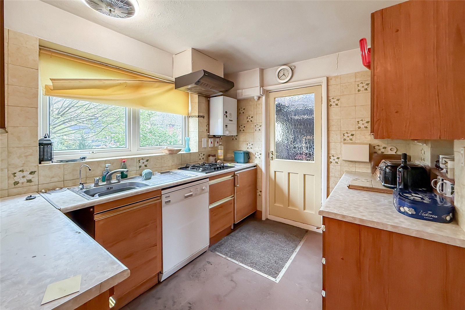 3 bed link detached house for sale in Foxcroft, St. Albans, Hertfordshire, AL1 - Property Image 4