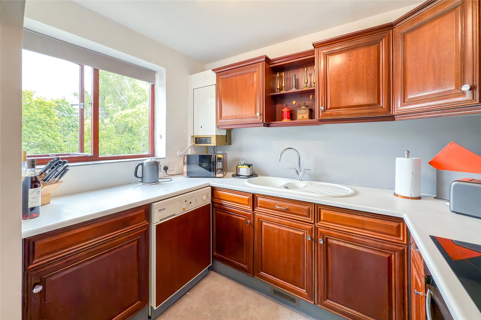 1 bed apartment for sale in Hawkshill, Dellfield, St. Albans, Hertfordshire, AL1  - Property Image 12