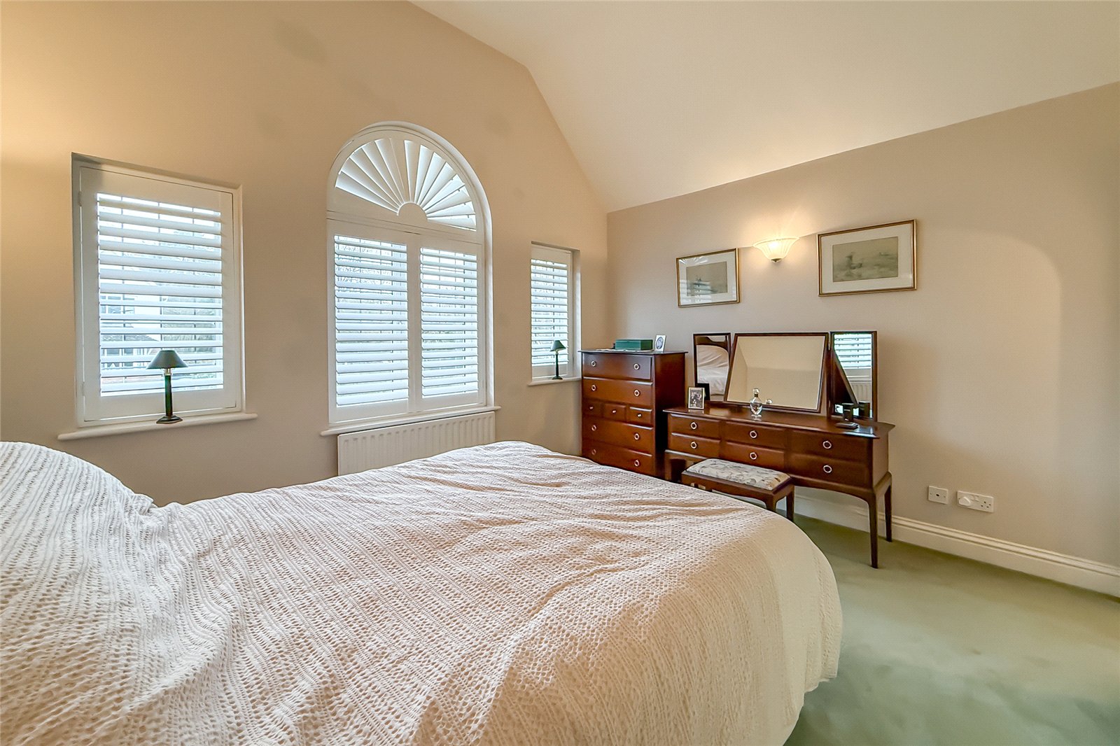 4 bed detached house for sale in Damson Way, St. Albans, Hertfordshire, AL4  - Property Image 6