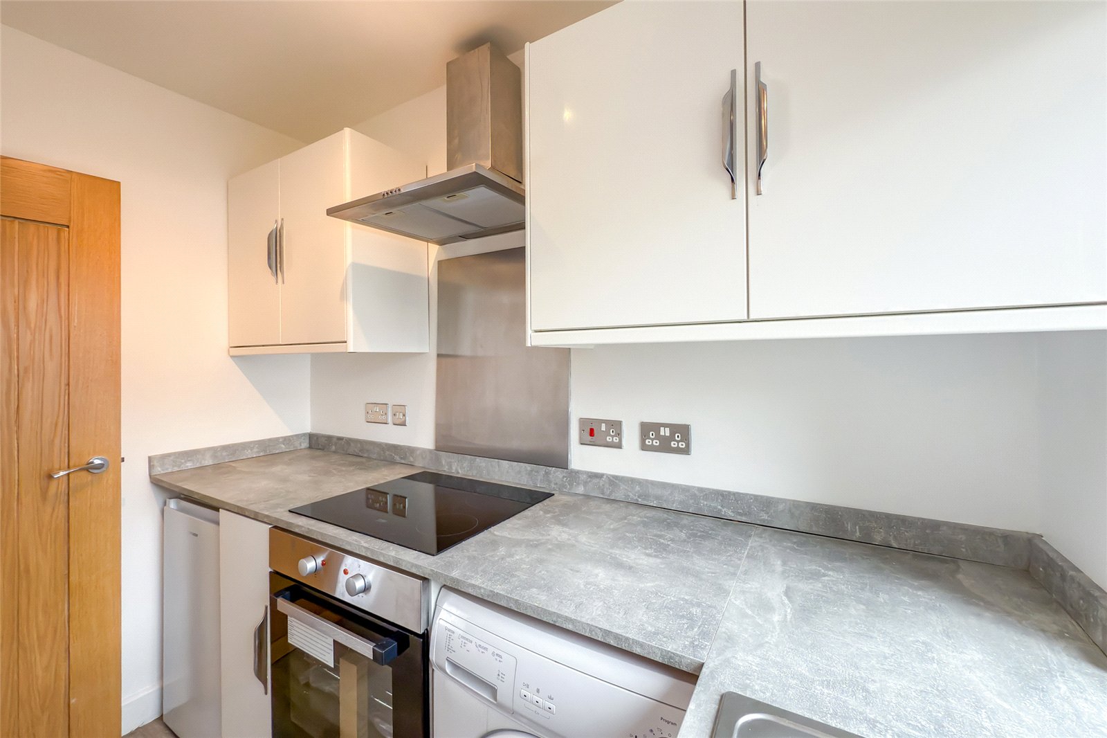 1 bed apartment to rent in Grimsdyke Lodge, Hatfield Road, St Albans, Hertfordshire, AL1 - Property Image 12