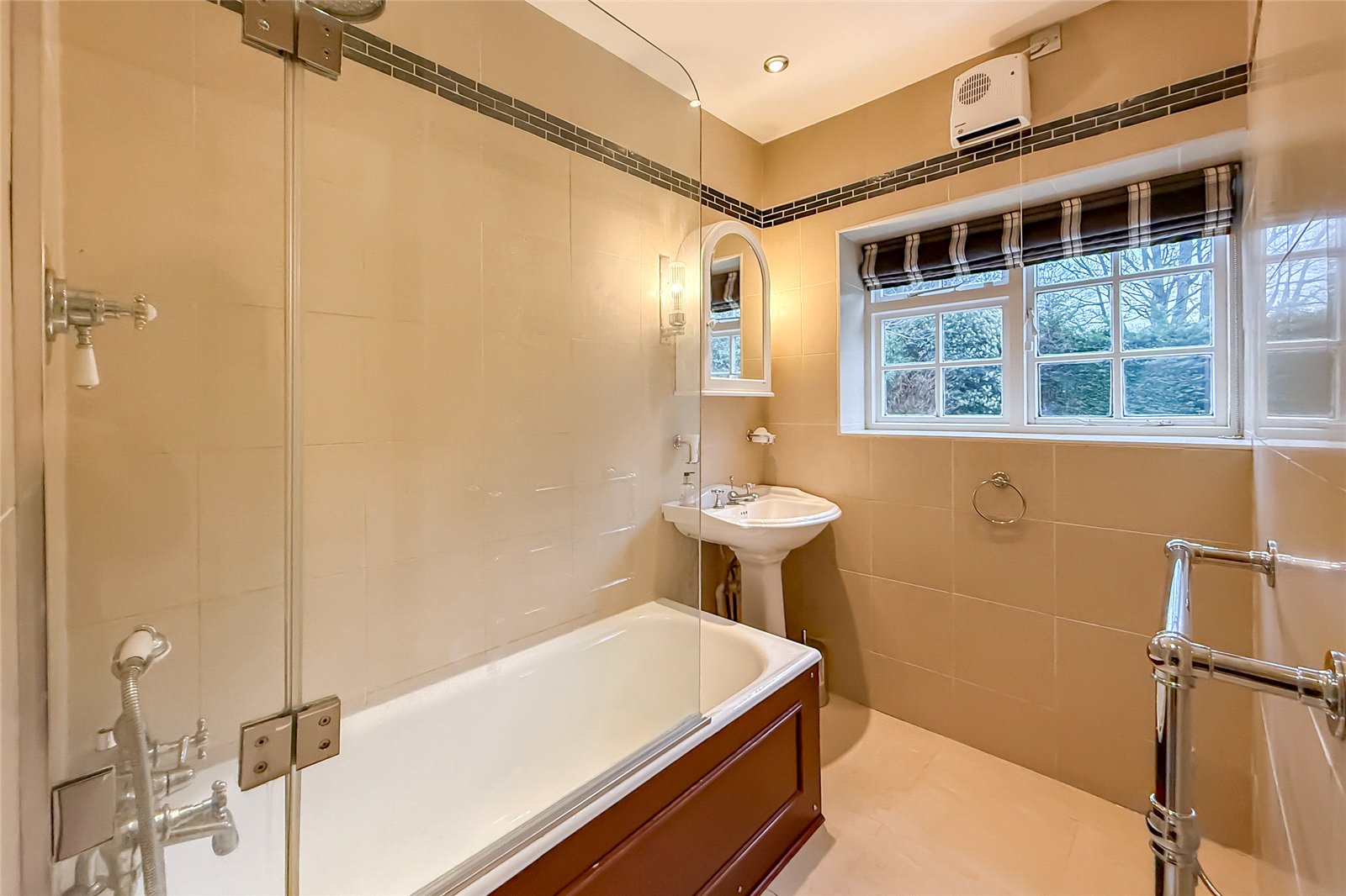 3 bed semi-detached house for sale in Abbey Mill Lane, St. Albans, Hertfordshire, AL3 - Property Image 10