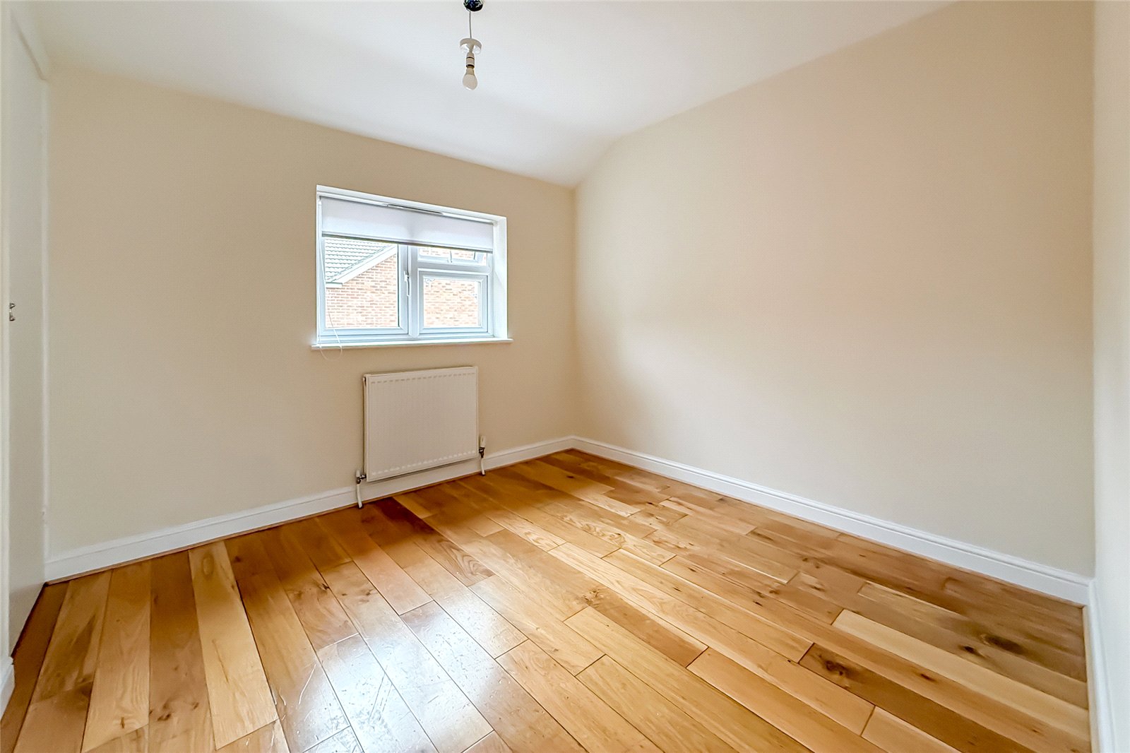 4 bed semi-detached house for sale in Woodland Drive, St. Albans, Hertfordshire, AL4 - Property Image 11