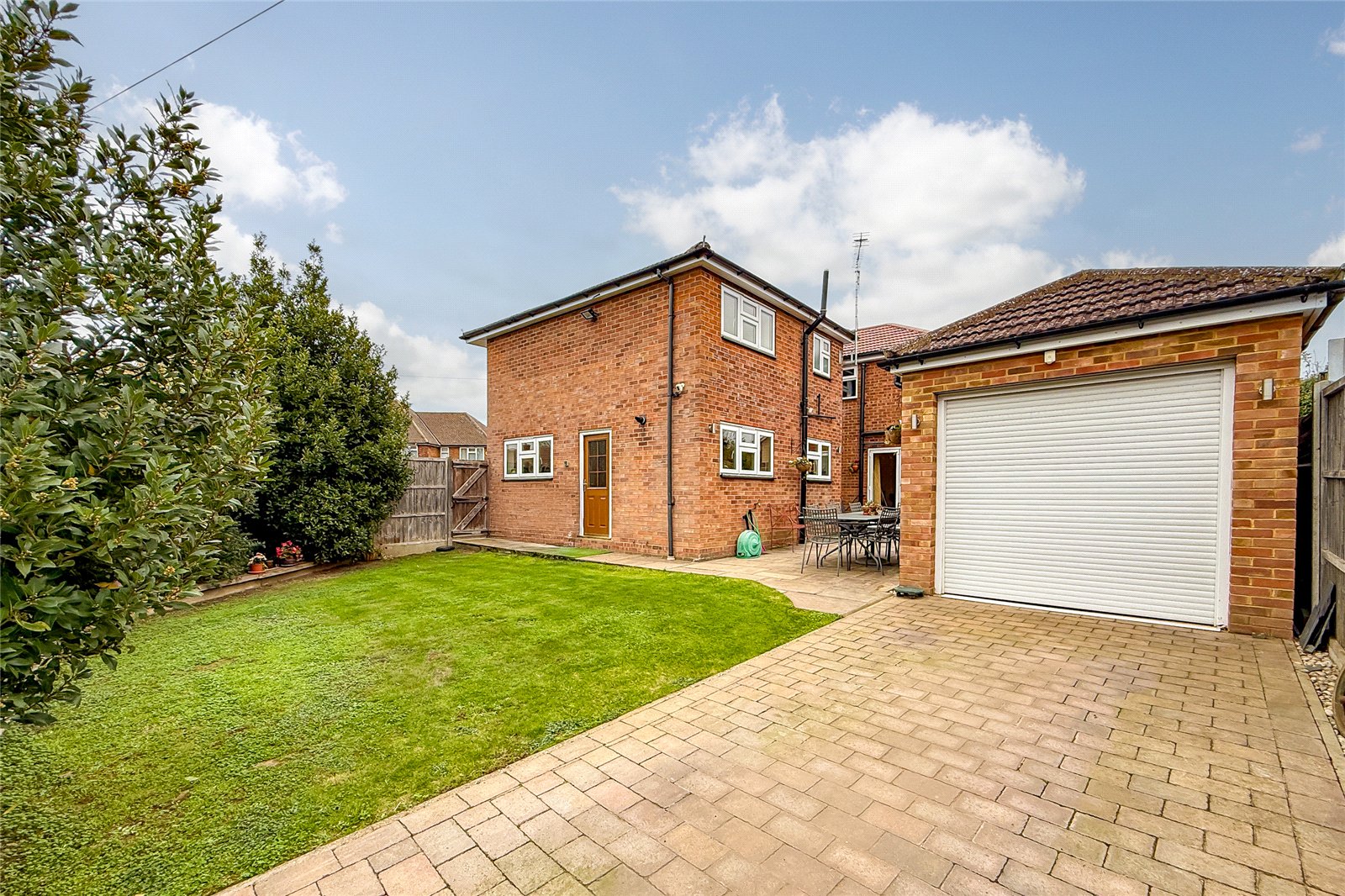 4 bed semi-detached house for sale in Woodland Drive, St. Albans, Hertfordshire, AL4 - Property Image 10