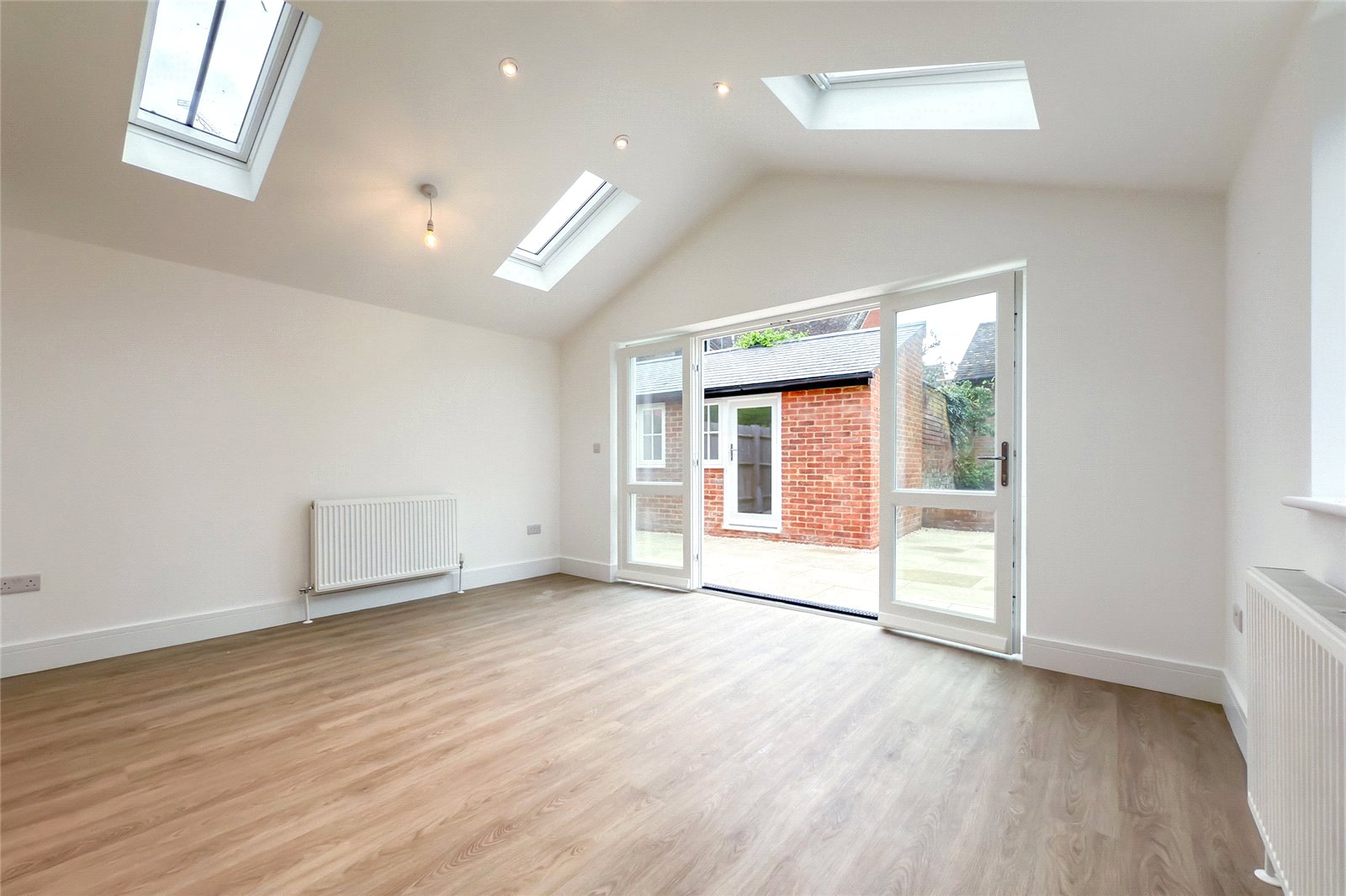 2 bed semi-detached house to rent in West Common, Harpenden, Hertfordshire, AL5  - Property Image 4