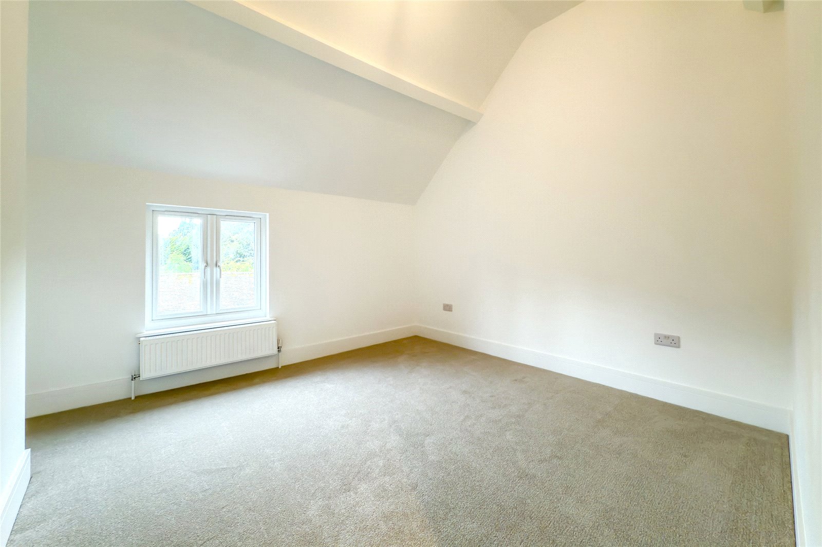 2 bed semi-detached house to rent in West Common, Harpenden, Hertfordshire, AL5  - Property Image 7